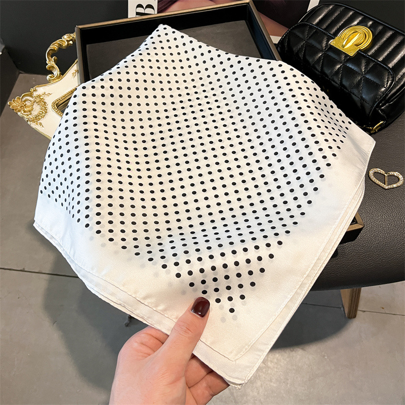 Luxury New Printed Scarves Wom - đánh giá và giá Discount Luxury Bags