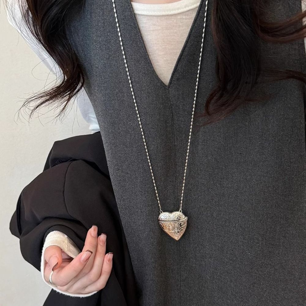 Openable Heart Locket Necklace - đánh giá và giá Luxury Bags Photos
