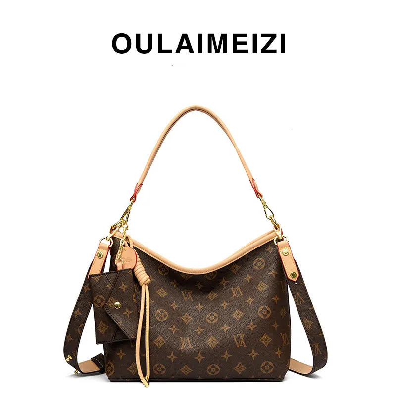 Designer bag Lightweight Vinta - đánh giá và giá Tote Bag Leather Monogram