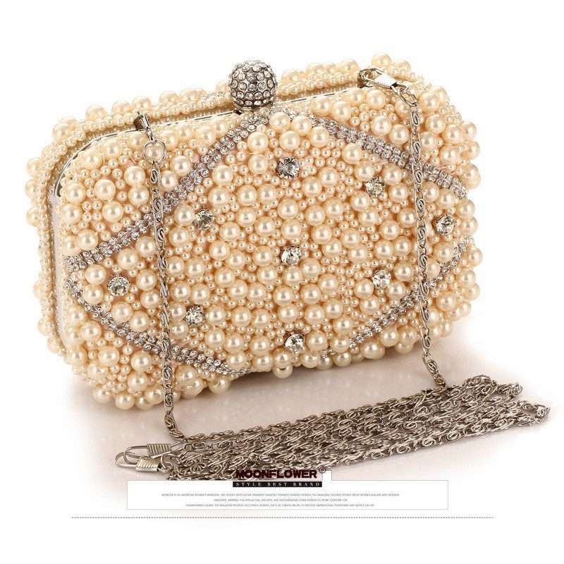 Luxury Crystals Beaded Pearl E - đánh giá và giá Luxury Bags White