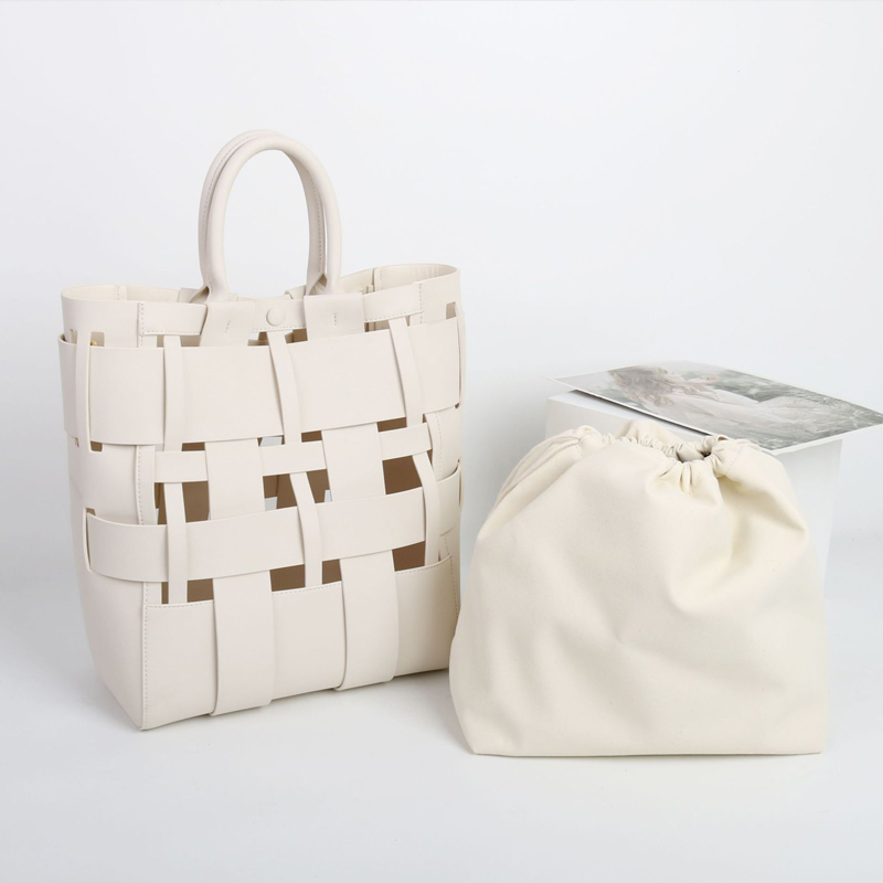 Custom Initials Genuine Leathe - đánh giá và giá Discount Luxury Bags
